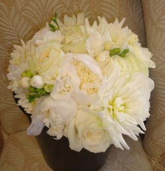 white-peonies-standard-chrys-roses-and-freesias.jpg